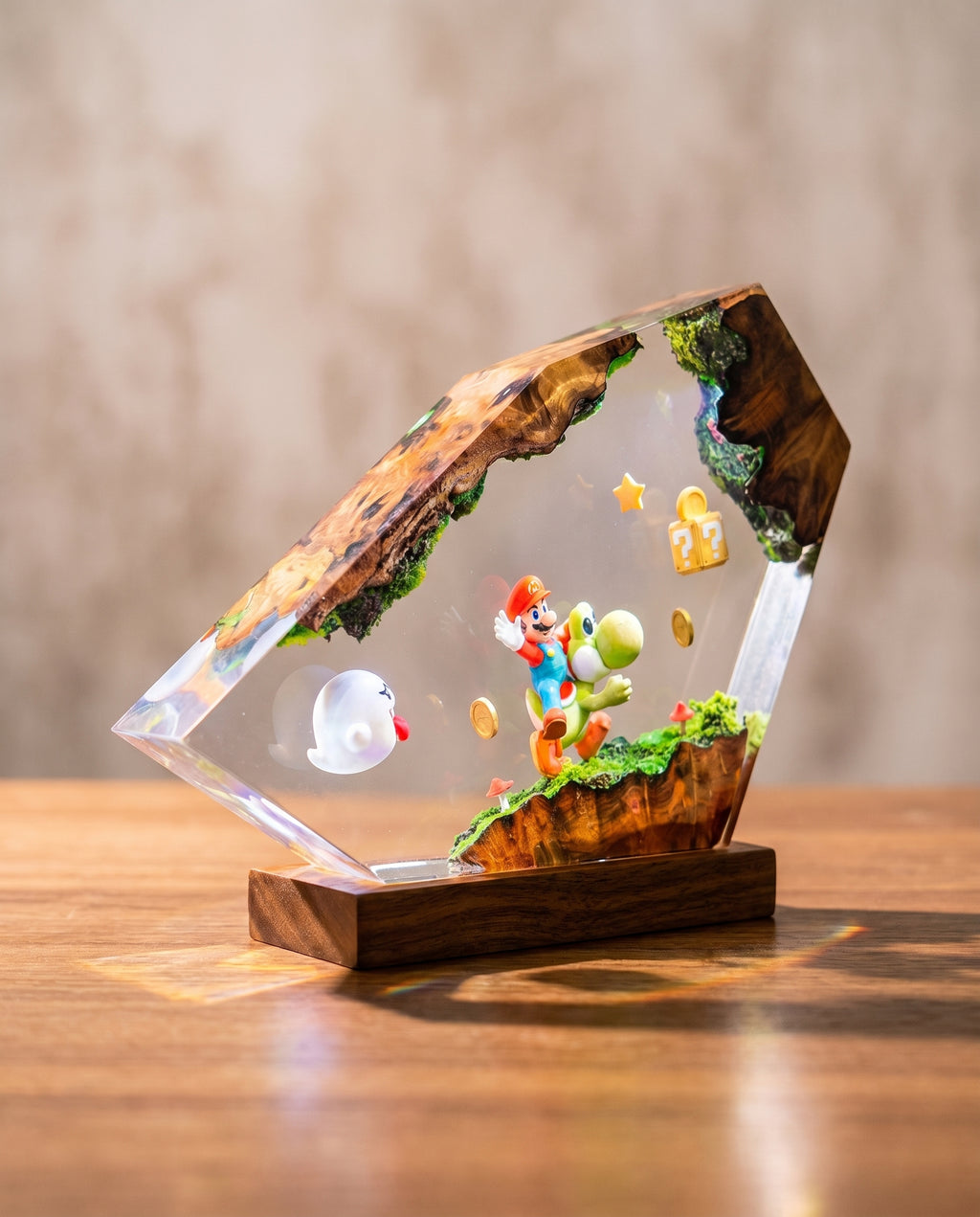Mario Resin Lamp